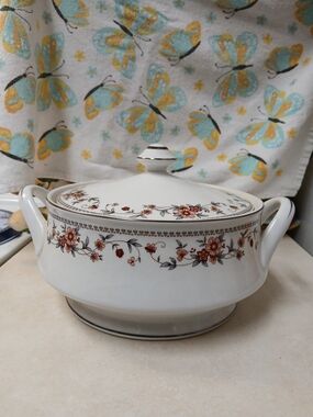 White Porcelain Lidded Serving Tureen with Brown Floral Band